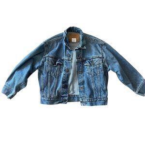 Vintage Levi's Women's Blue Denim Jacket
